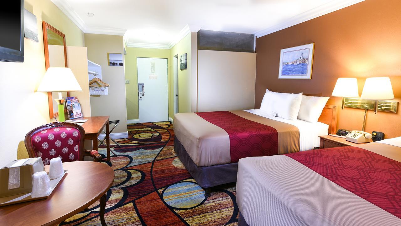Long Motel