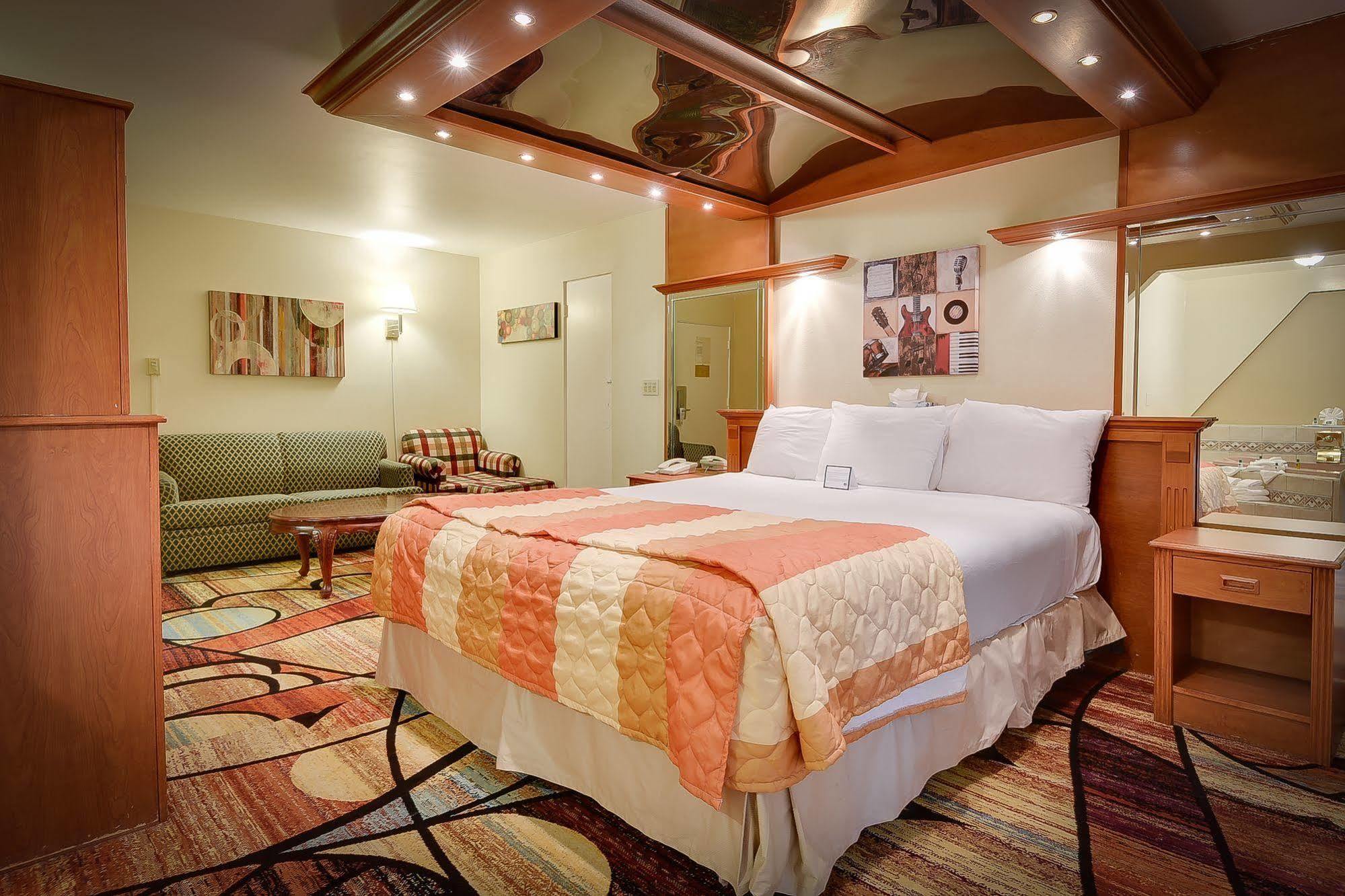Motel Long 2*